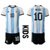 Baby Fußballbekleidung Argentinien Lionel Messi #10 Heimtrikot WM 2022 Kurzarm (+ kurze hosen)